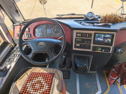 ৩৪ টি আসন সেকেন্ড হ্যান্ড স্কুল বাস ডিজেল জ্বালানী V6 ইঞ্জিন সহ