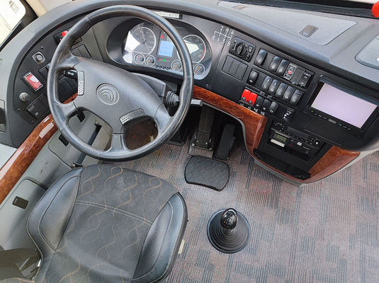 বিলাসবহুল গোলাপী ব্যবহৃত বাস ইউরো 5 এলএইচডি ব্যবহৃত ডিজেল শাটল বাস বিক্রয়