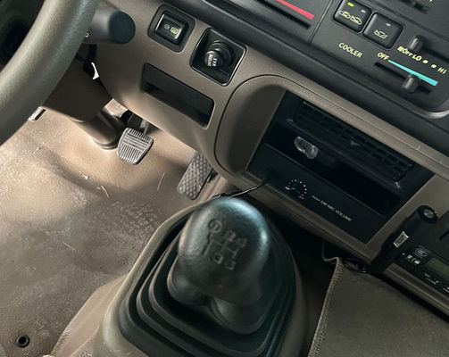 ২৩টি আসন ব্যবহৃত হয়েছে ৭ মিটার গ্যাসোলিন চালিত মিনিবাস