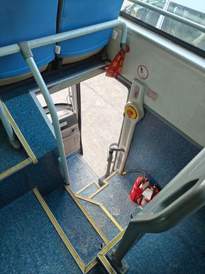 ৫৭-৫৯ আসনের পুরাতন ১২ মিটার ডেক্কার আরামদায়ক কোচ, ডিজেল জ্বালানী প্রকার এবং ১১৮০০ কেজি ওজন